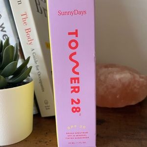 Tower 28 SunnyDays 30SPF Tinted Sunscreen Foundation - Mulholland
